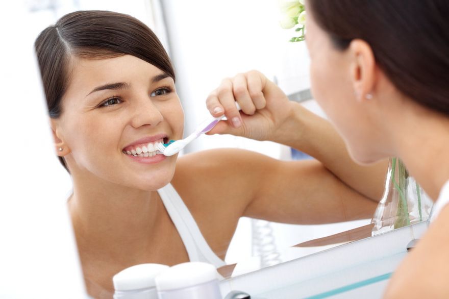 Escovar os dentes protege o coração